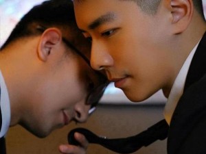 Chinese老头勃起Gay午,Chinese 老头勃起 Gay 午：探索不同文化之间的性观念